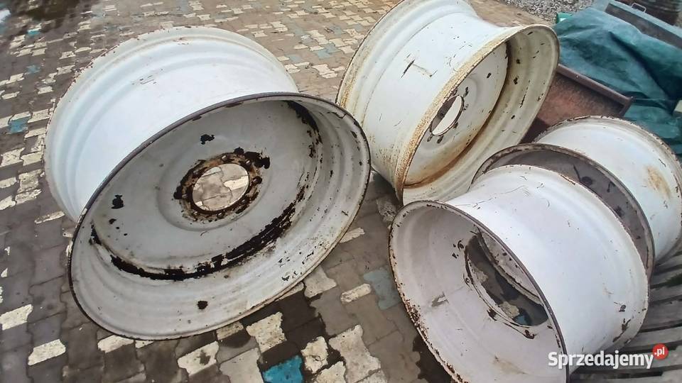 Komplet felg r38 i r28 Ubieszyn