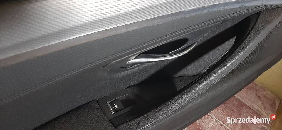 Boczek tapicerka drzwi BMW 5 F10 F11 Lewy przód Włoszczowa