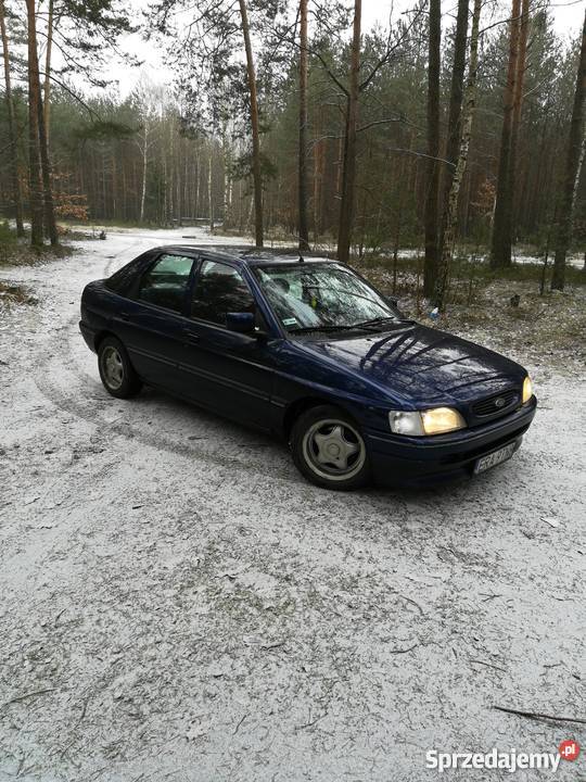 Ford Escort MK6 fioletowy