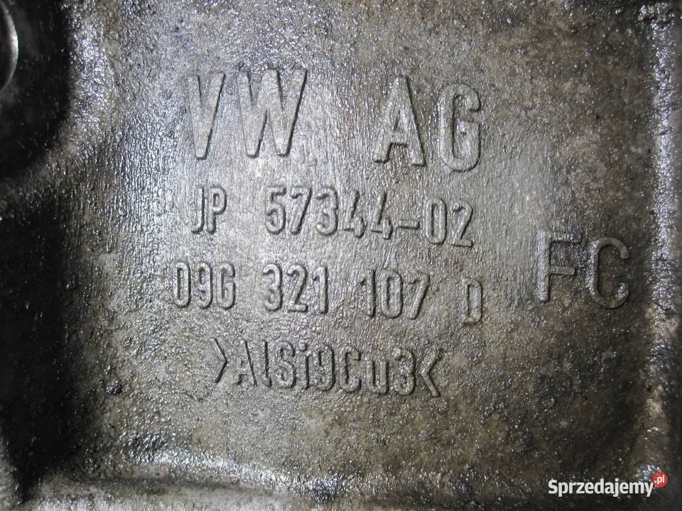 TOURAN PASSAT GOLF OCTAVIA A3 20 FSI 08r 176 Kielce
