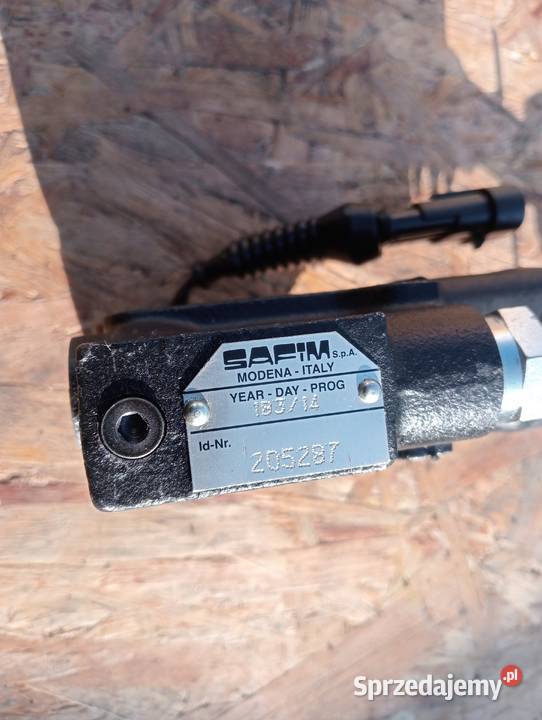 DeutzFahr Agrofarm Seria 5 zawór hamulcowy park Rolnictwo