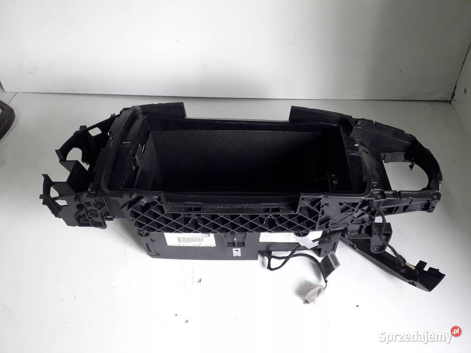 SCHOWEK PODŁOKIETNIKA BMW E65 LIFT 7011600 Strzyżewice sprzedam