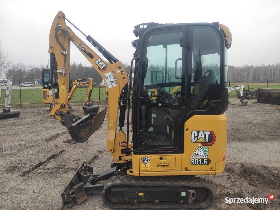 Minikoparka CAT 3016 2022r przebieg 600mtg