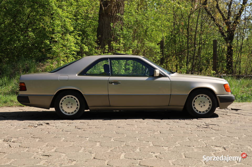 Mercedes 124 300CE remoncie blacharskim nowe benzyna Warszawa