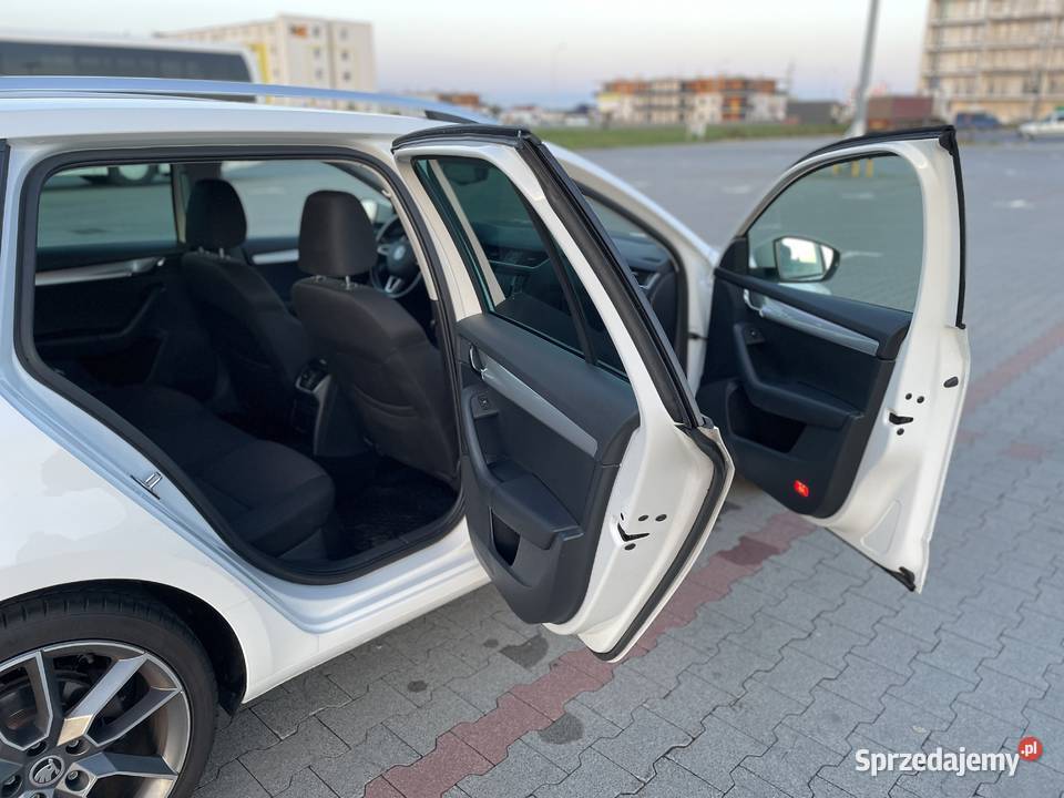 Skoda Octavia Combi 18 TSI Ambition manualna wielkopolskie Ostrów Wielkopolski