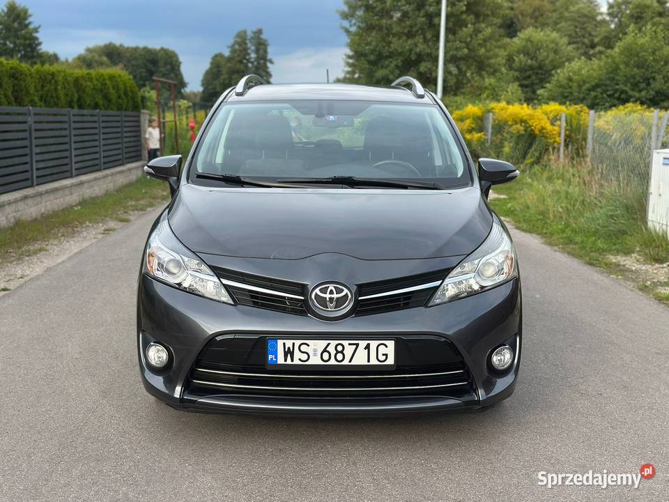 Toyota Verso 2016 Automat 7 osobowy Rok produkcji 2016 Siedlce
