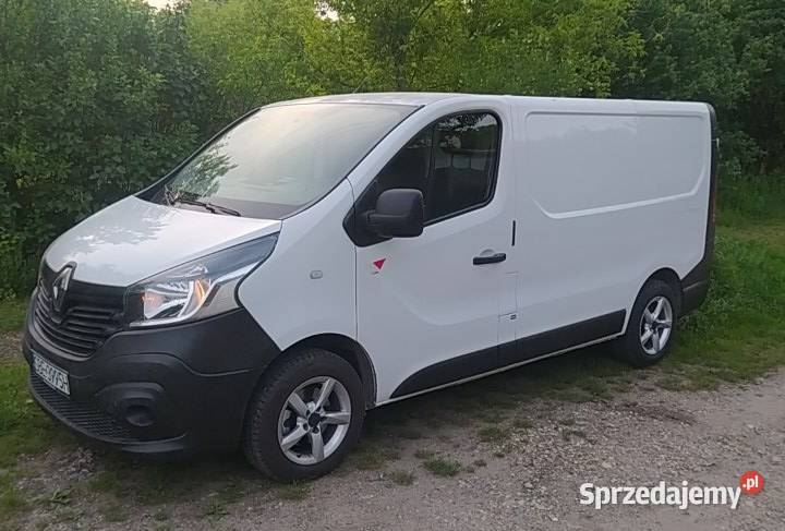 Renault Trafic 2018 mały przebieg Czeladź
