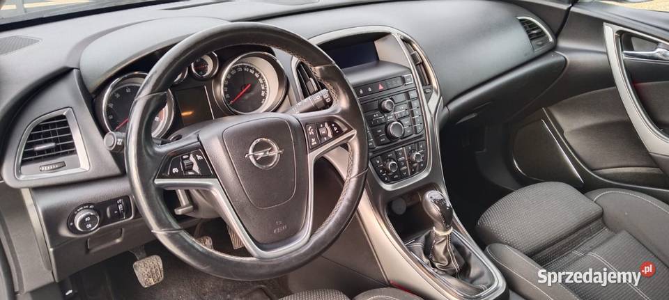 Opel astra J 2011 16 turbo 154 wielofunkcyjna kierownica Wieliczki sprzedam