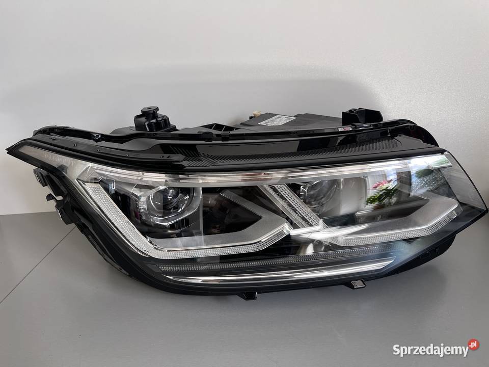 VW TIGUAN ALLSPACE LIFT PRAWA LAMPA PRZÓD NOWA osobowe