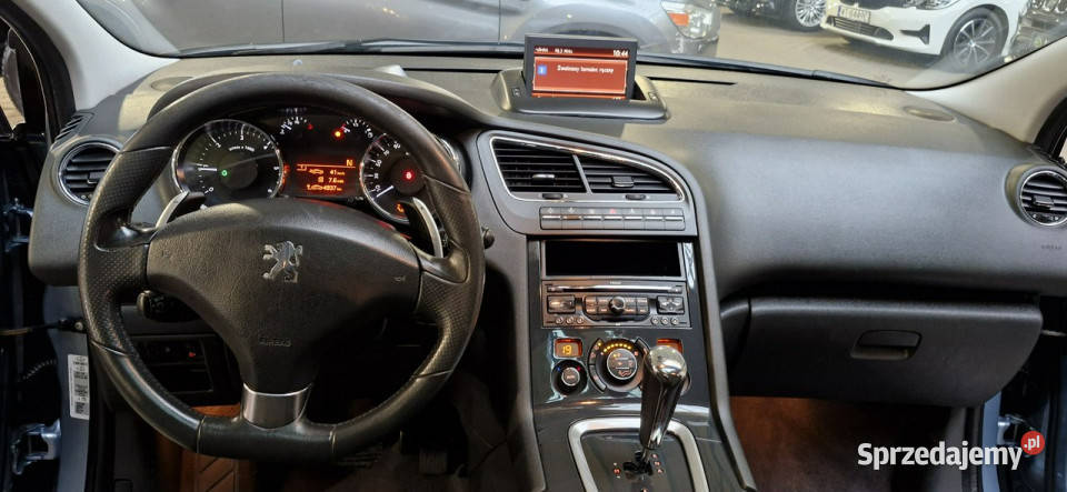 Peugeot 5008 opis W podanej roczna gwarancja I czujnik deszczu
