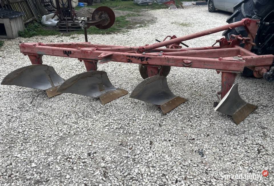 Plug zagonowy 4 skibowy świętokrzyskie Chlewska Wola