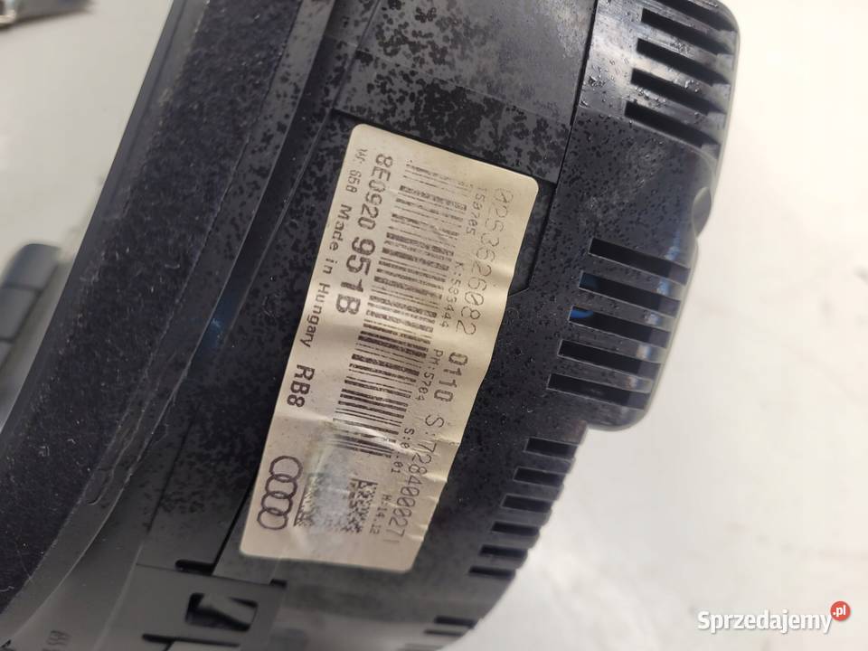 LICZNIK ZEGARY AUDI A4 B7 19 TDI 8E0920951B