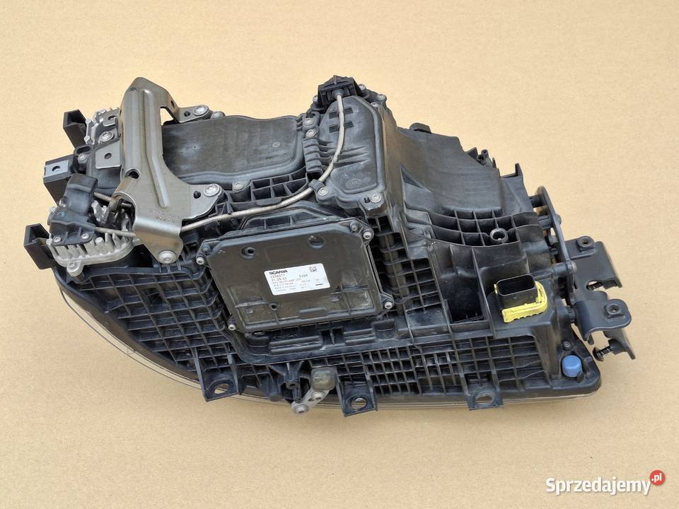 SCANIA RS REFLEKTOR LEWY FULL LED LAMPA LEWA Bieleń sprzedam