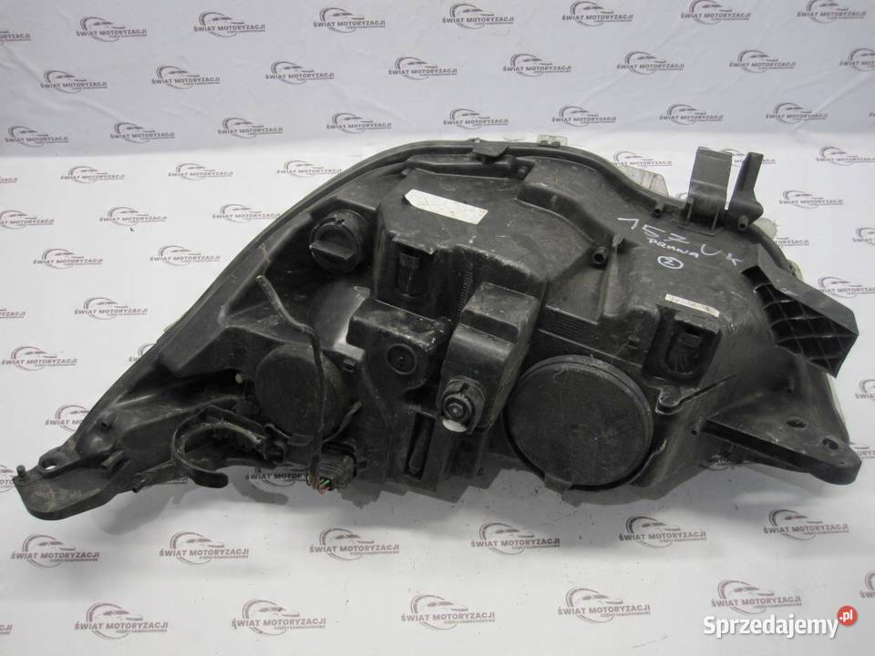 CITROEN C4 II B7 lampa prawa przód 9687304580