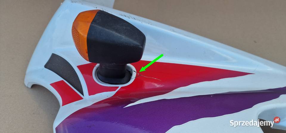 YAMAHA FZR 600 95 BOK BOCZEK OWIEWKA OSŁONA LEWA