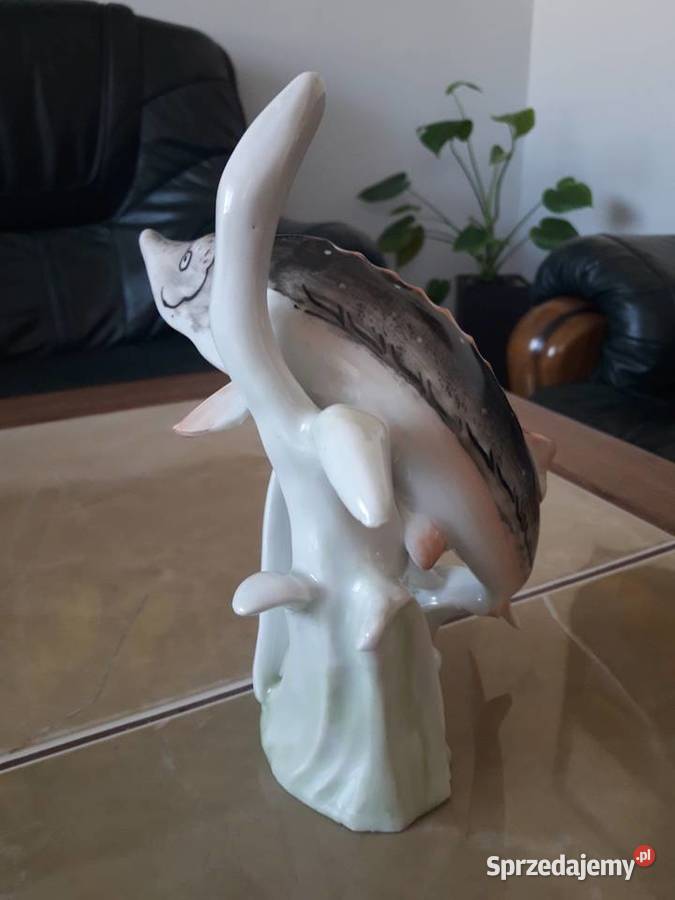 Figurka porcelanowa jesiotr sygnowana lata 60 te Porcelana i szkło