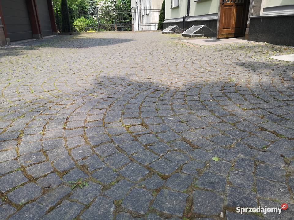 Kostka brukowa granitowa Czarna cięto łupana na