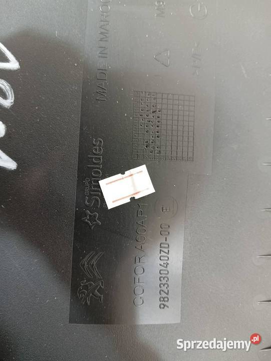 OSŁONA PROGU LEWY PRAWY KPL 98233039ZD Peugeot Rok produkcji 2022