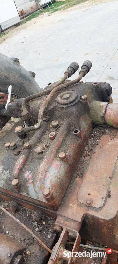 Sprzedam czesci do ursus c 330 ursus c360 silnik