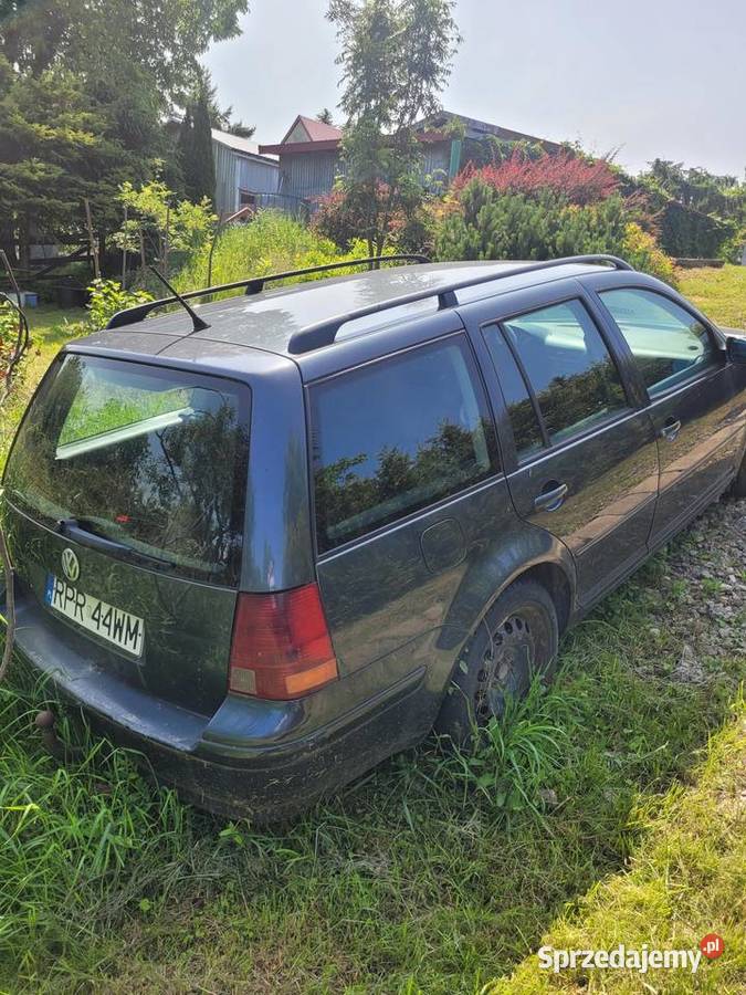 Syndyk sprzedasamochód osobowy marki Volkswagen Kraków