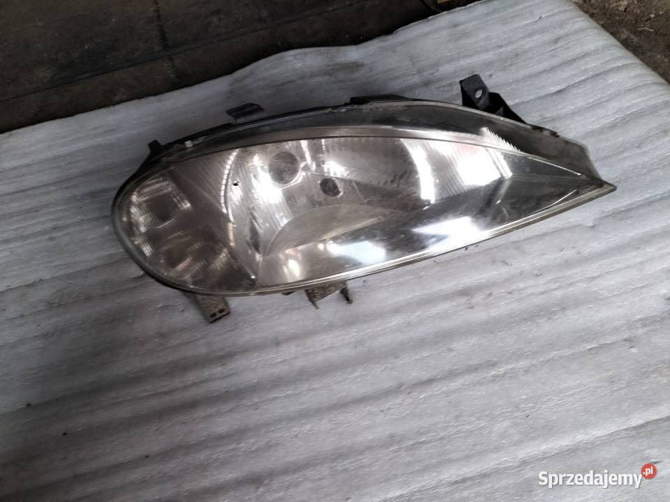 RENAULT MEGANE LAMPA PRZÓD PRZEDNIA PRAWA Kamień-Kolonia