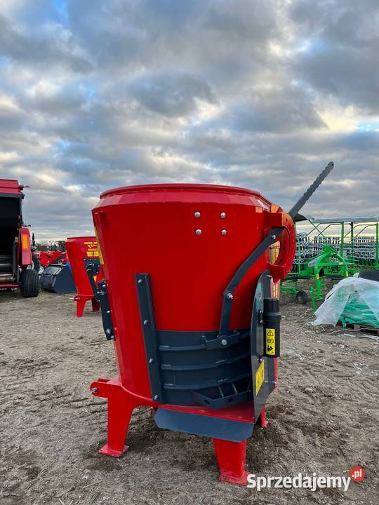 Wóz paszowy pionowy zawieszany FIMAKS 15m3 ECO nieuszkodzony sprzedam