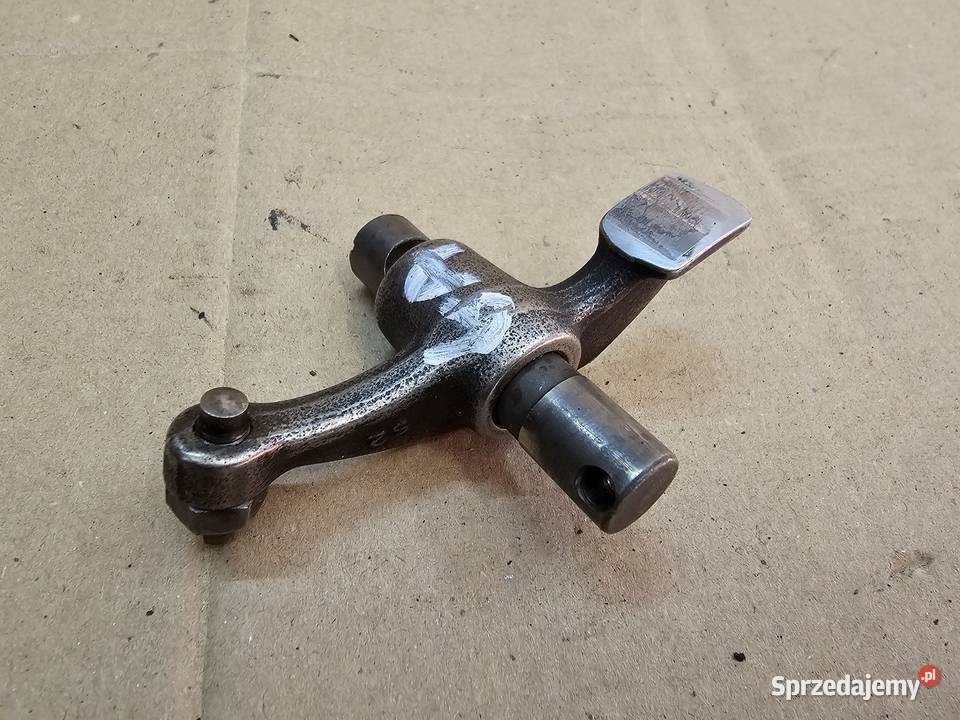 Hyosung ga 125 dźwigienka zaworowa ga125 konik