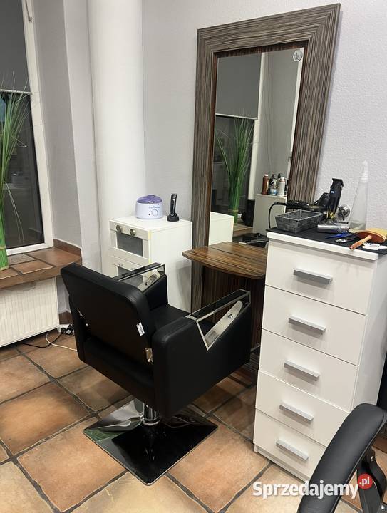 Stanowisko Barbera Fryzjerki Manicurzystki Warszawa