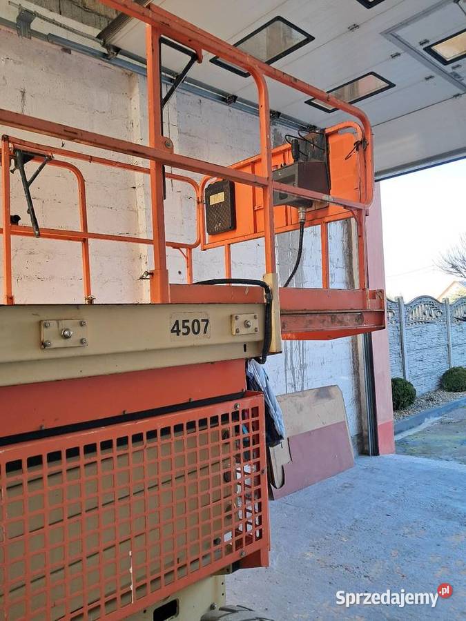 Sprzedam podnośnik nożycowy JLG M4069 świętokrzyskie Łagów