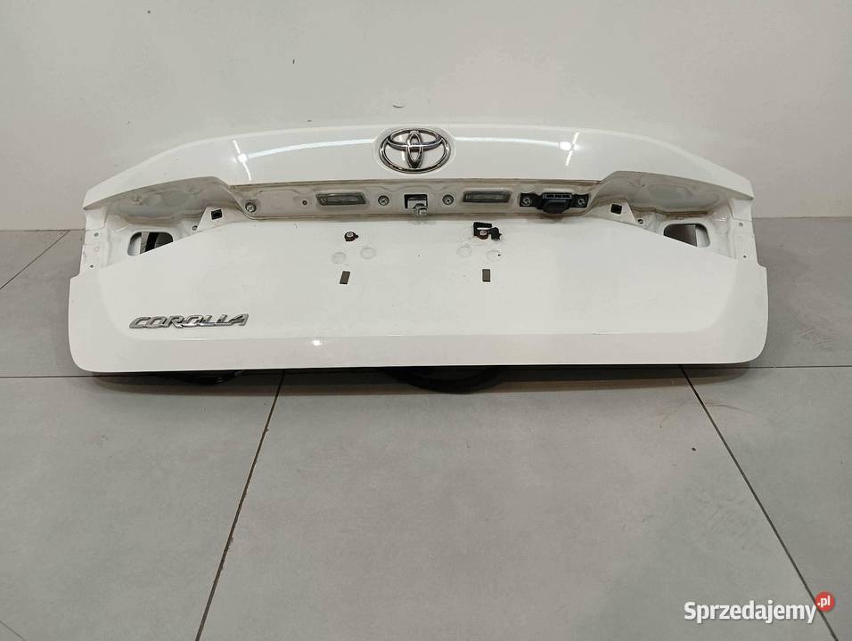 KLAPA TYŁ SEDAN LIFT 040 Toyota Corolla XII 2018