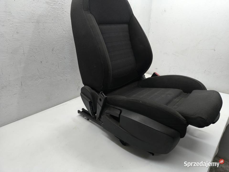 FOTEL PASAŻERA PRAWY PRZÓD OPEL INSIGNIA A KOMBI
