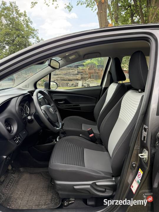 Toyota Yaris 15 benzyna 2018 29 000 webasto Kozery