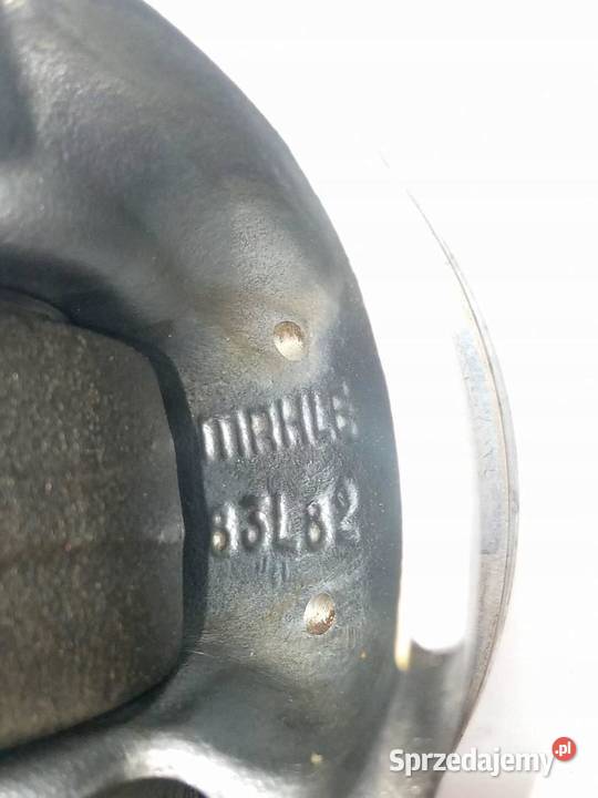 TŁOK KORBOWÓD 83L82 30 TDI Audi A4 IV 20082015 sprzedam