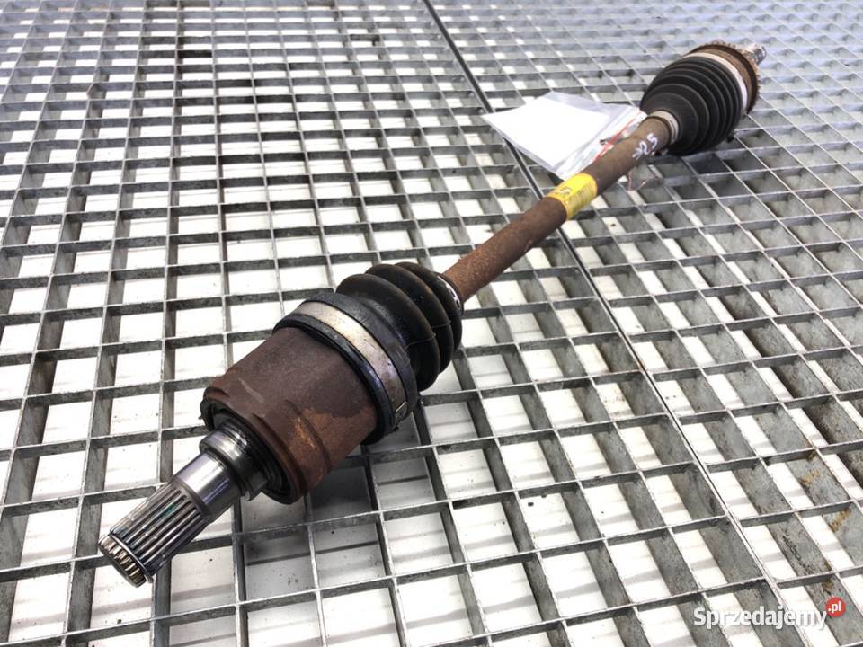 PÓŁOŚ LEWY PRZÓD HYUNDAI i20 II 12 84 PRZEGUB osobowe sprzedam