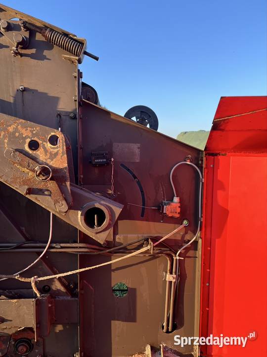 Prasa belująca MF 1635 Rolujące (belujące)