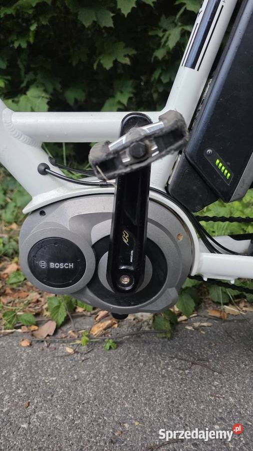 Rower miejski turystyczny elektryczny ISY BOSCH Osiecznica