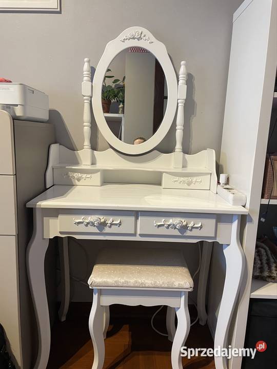 Toaletka biała w stylu prowansalskim Warszawa