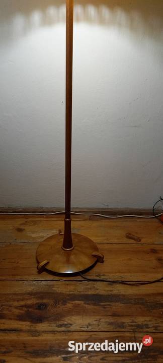 Drewniana lampa podłogowa z abażurem z lat 5060 Skierniewice