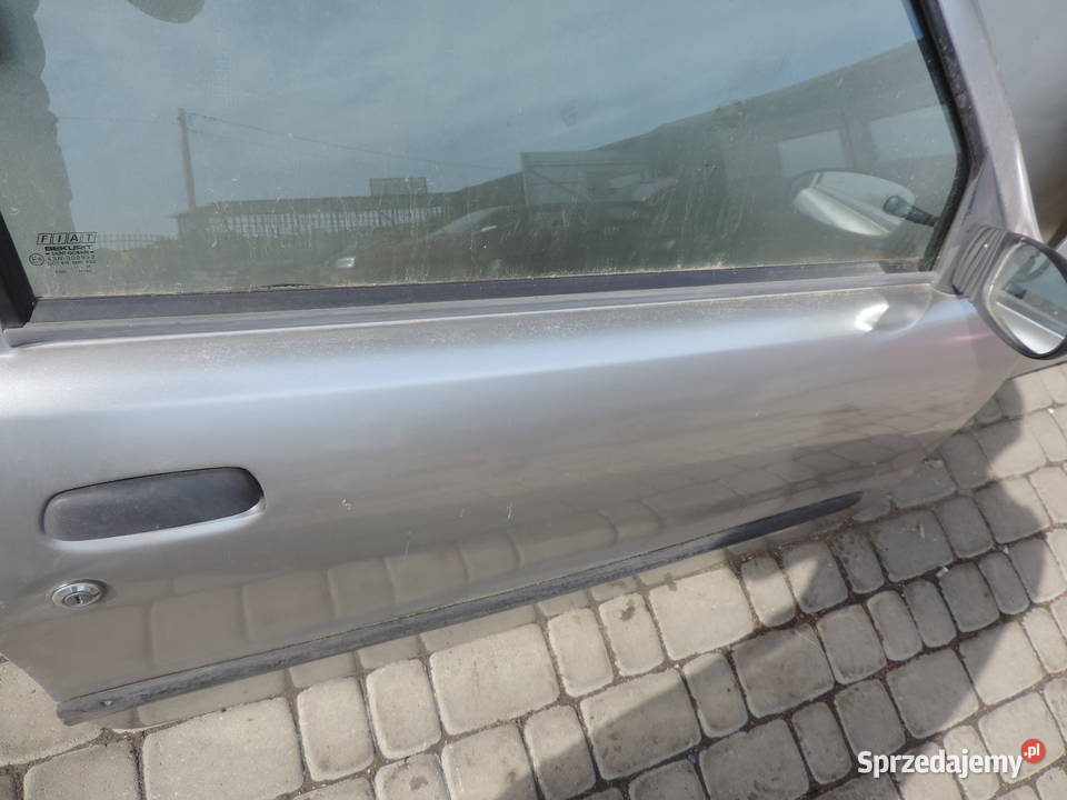 FIAT SEICENTO DRZWI PRAWE PRZEDNIE KOLOR 647