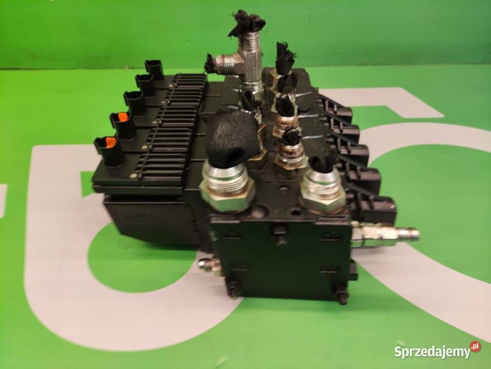 Rozdzielacz hydrauliczny 11133716 Danfoss PVG32 Wilkowo