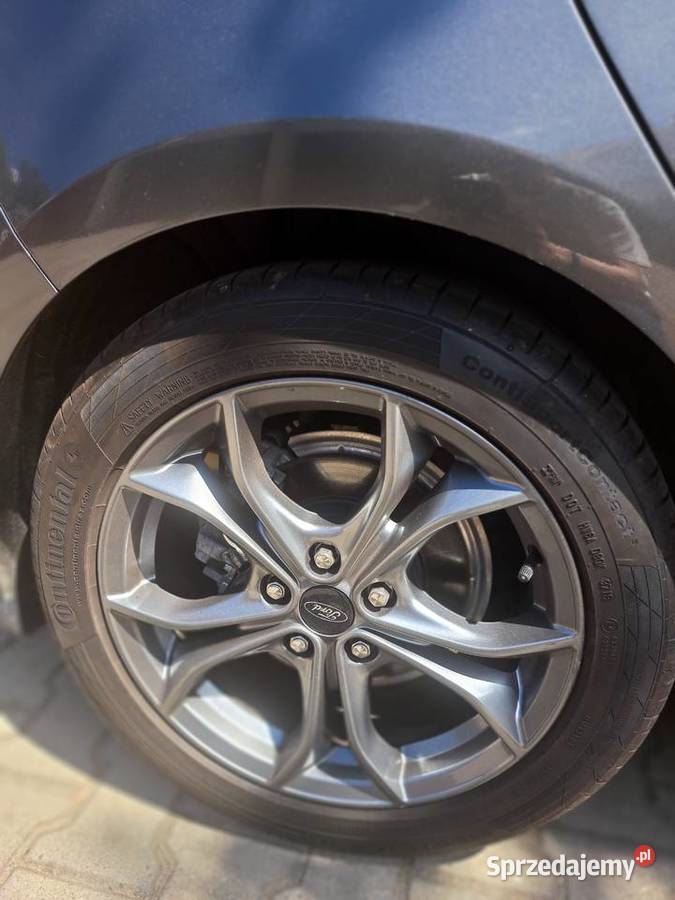 Ford Focus Mk4 10 EcoBoost 125 M6 STLine 5D Radom