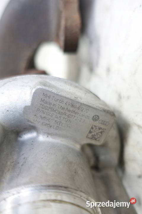 TURBOSPRĘŻARKA Passat B8 14 TSI turbo 04E145713N osobowe Chełm
