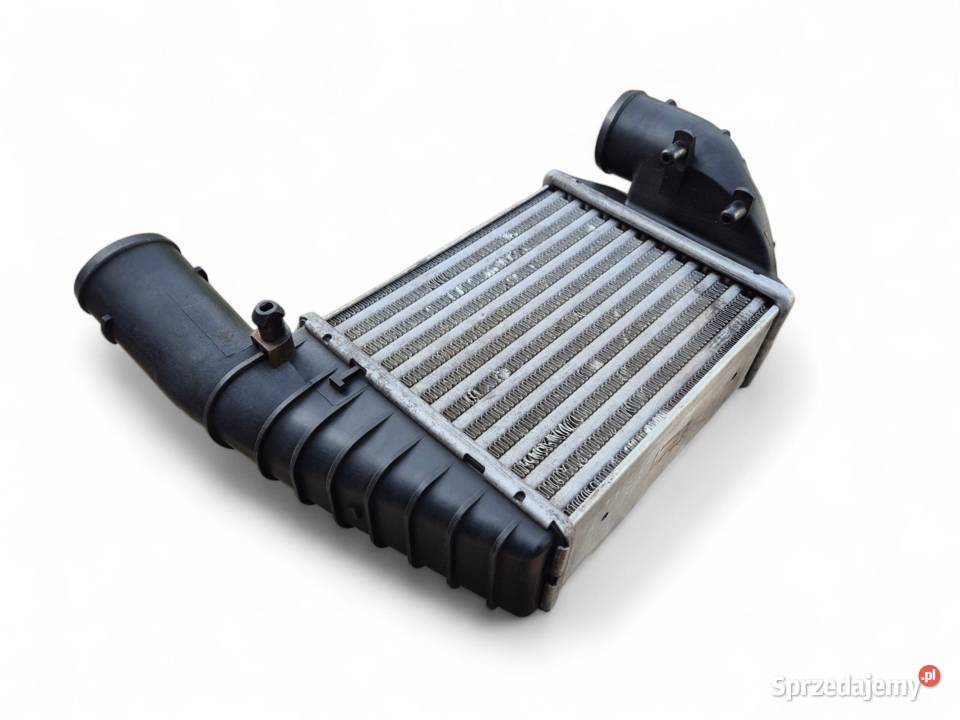 CHŁODNICA POWIETRZA INTERCOOLER PRAWA PASSAT B5 osobowe sprzedam