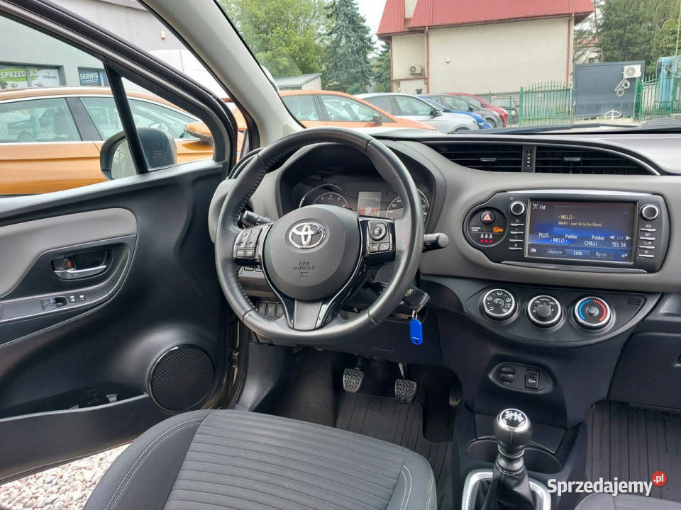 Toyota Yaris 1500 benz SALON Kamera Tempomat mazowieckie Warszawa