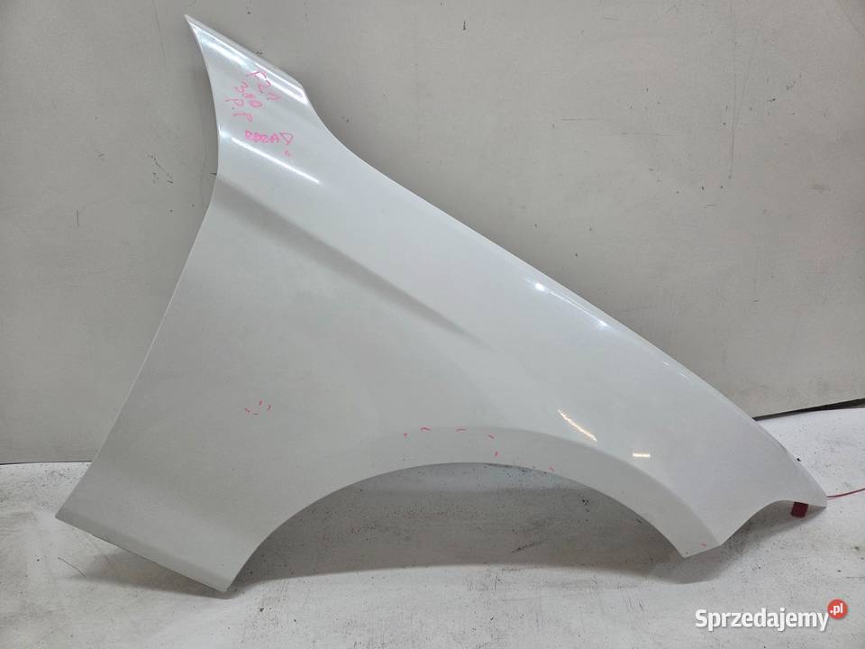BŁOTNIK PRAWY PRZEDNI BMW F20 F21 300 Strzyżewice