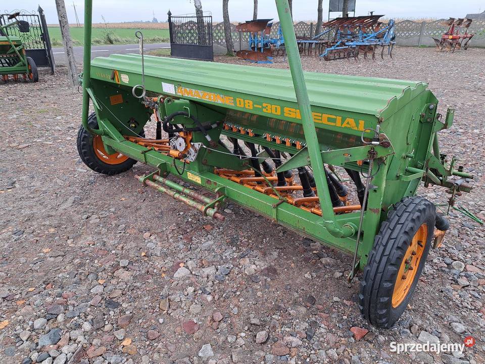 Siewnik AMAZONE D8 SPECJAL TYP 30 z Niemiec Kłodawa sprzedam