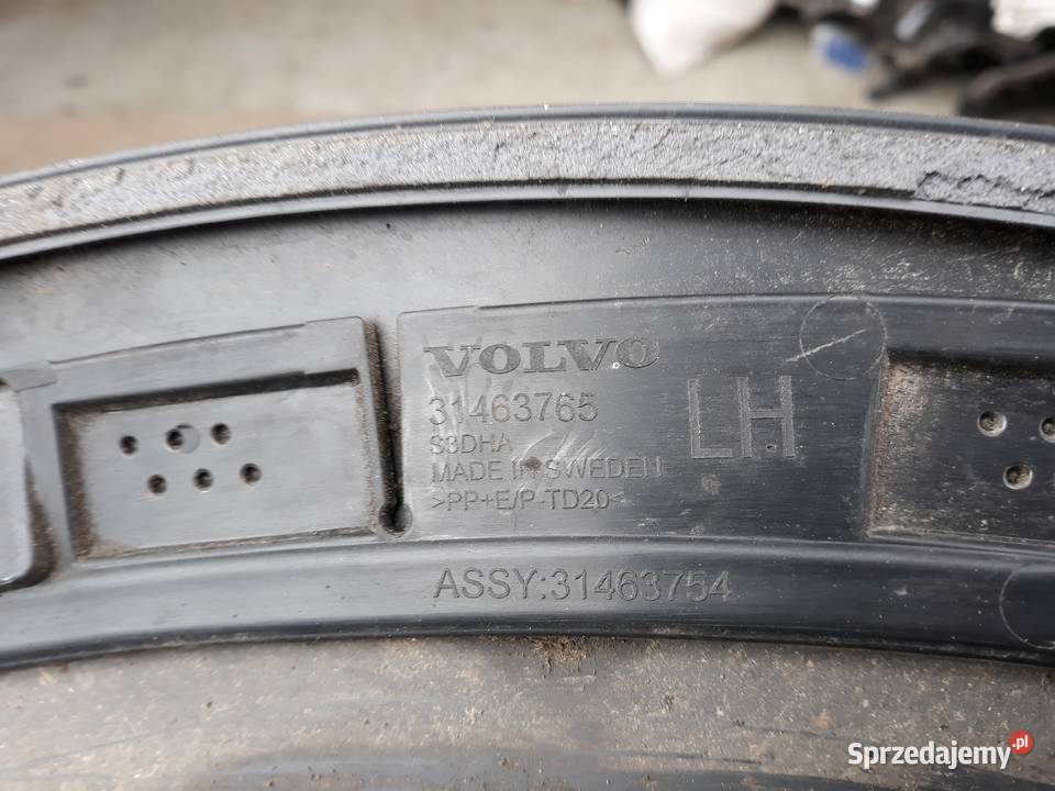 VOLVO V60 CC LISTWA BŁOTNIKA LEWA TYŁ LEWY listwy boczne wielkopolskie Międzychód sprzedam