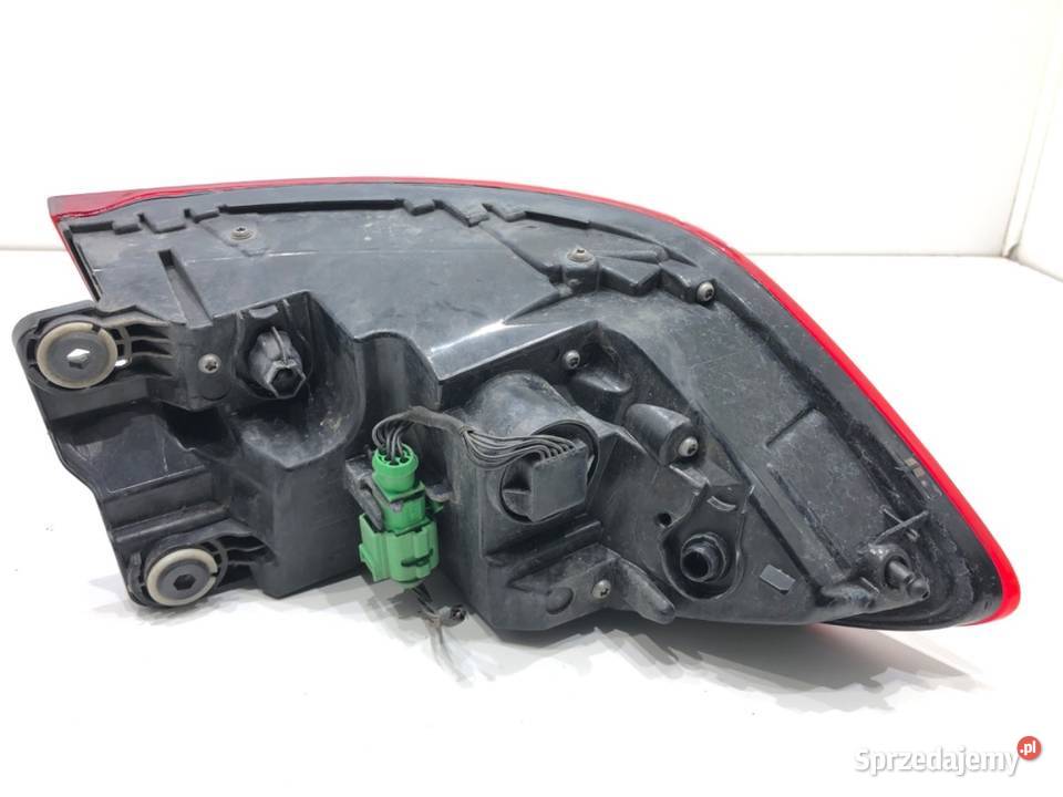 LAMPA PRAWY TYŁ AUDI A8 D5 4N0945208B osobowe