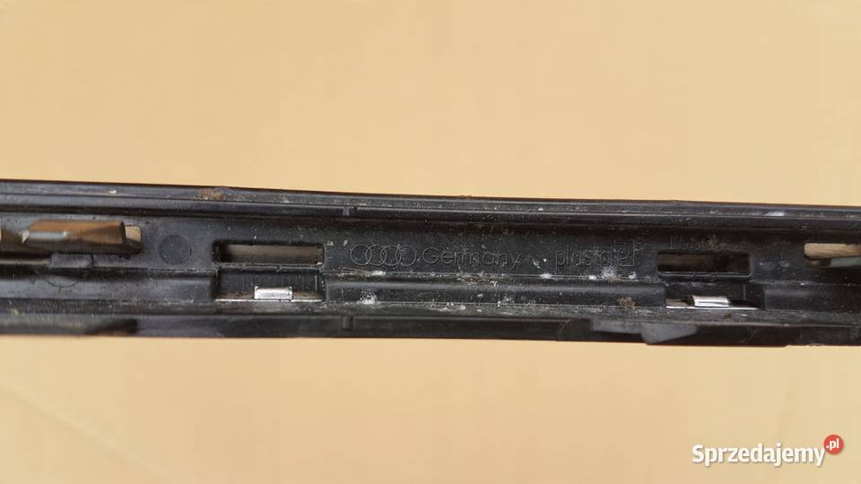 LISTWA ZDERZAKA LEWY PRZÓD AUDI A6 C6 4F0807489 osobowe Międzychód