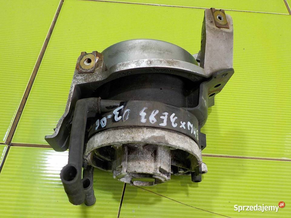 BMW X3 E83 05r halogen prawy Suków sprzedam